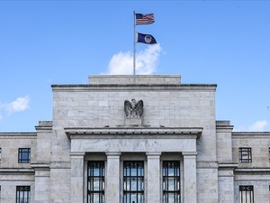 Wall Street&rsquo;te Fed Tutanakları Alarmı: 2026 Para Politikası Şekilleniyor