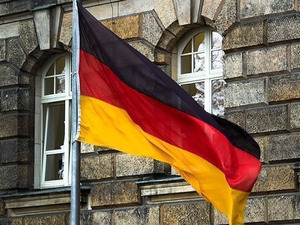 Alman ekonomisi &uuml;&ccedil;&uuml;nc&uuml; &ccedil;eyrekte teknik resesyona girmekten kurtuldu