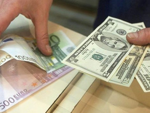 D&ouml;viz yatırımlarında risk nasıl azaltılır?