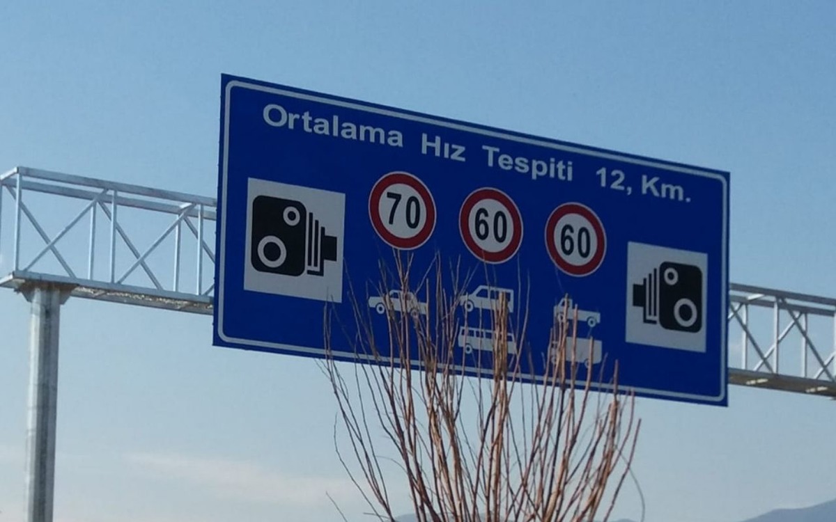 S&uuml;r&uuml;c&uuml;ler dikkat! Bakan duyurdu: Hız levhaları kaldırıldı!, G&ouml;rsel 2
