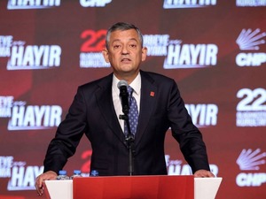 CHP Genel Başkanı &Ouml;zel, Azerbaycan Cumhurbaşkanı Aliyev ile telefonda g&ouml;r&uuml;şt&uuml;