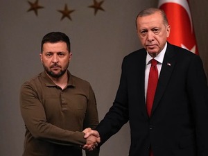 Zelenskiy duyurdu: "Yarın T&uuml;rkiye&rsquo;de g&ouml;r&uuml;şmeler var"