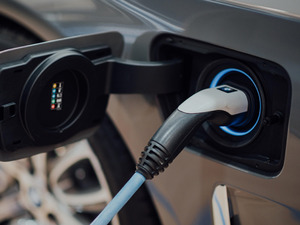 T&uuml;rkiye'de elektrikli ara&ccedil; ekosistemi g&uuml;&ccedil;l&uuml; b&uuml;y&uuml;mesini s&uuml;rd&uuml;r&uuml;yor