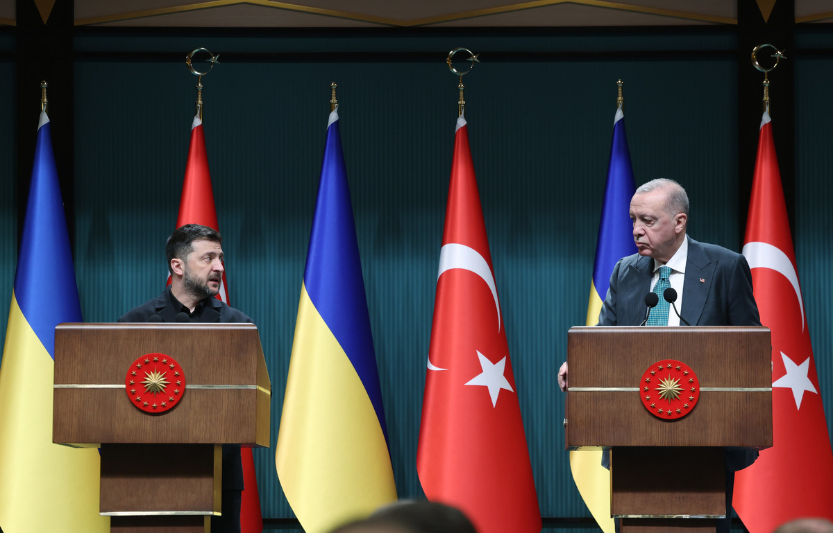 Cumhurbaşkanı Erdoğan ile Zelenskiy bir araya geldi! "İkili ticaret hacmimizi 10 milyar dolara çıkarmayı hedefliyoruz", Görsel 1