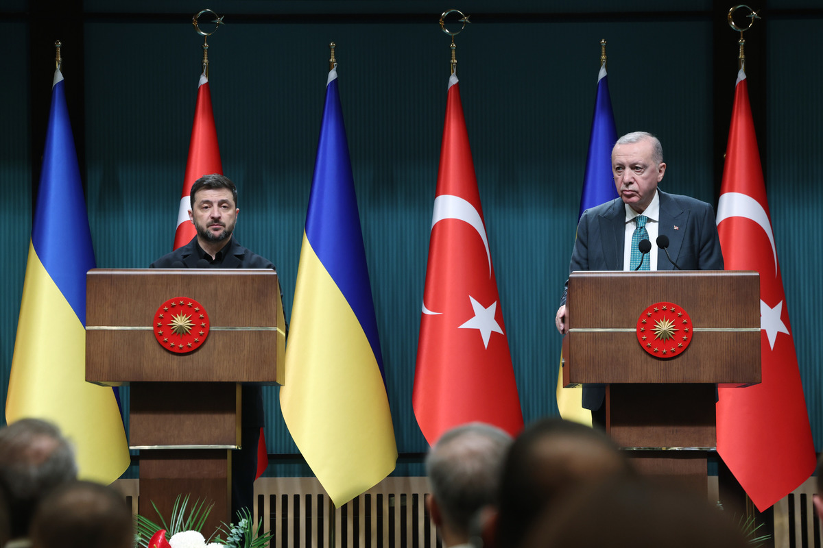 Cumhurbaşkanı Erdoğan ile Zelenskiy bir araya geldi! "İkili ticaret hacmimizi 10 milyar dolara çıkarmayı hedefliyoruz", Görsel 3