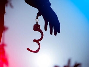 Yargı paketi yolda: 50 bin h&uuml;k&uuml;ml&uuml;ye tahliye gelecek! 