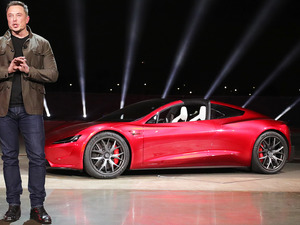 Tesla'da (TSLA) Yeni D&ouml;nem: Robotaksi Beklentisi Hisseleri Nasıl Etkileyecek?