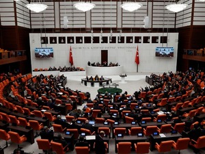 3 vekil AK Parti&rsquo;ye katıldı Meclis aritmetiği değişti
