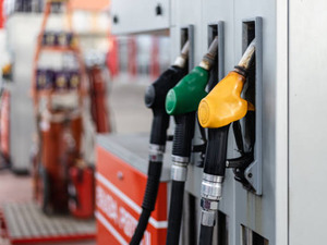 Benzine zam ya da indirim var mı? (26 Kasım 2025 g&uuml;ncel fiyatlar)