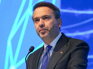 Bakan Bayraktar &ldquo;&Ouml;n&uuml;m&uuml;zdeki 25 yılda talep artacak&rdquo; dedi! Yatırımcılara seslendi