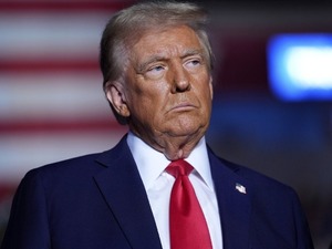 Trump'tan Venezuela kararı: Hava sahası kapatılıyor!