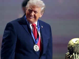 FIFA Barış &Ouml;d&uuml;l&uuml; Trump'ın oldu