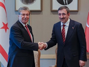 Cumhurbaşkanı Yardımcısı Yılmaz, KKTC Başbakanı &Uuml;stel ile g&ouml;r&uuml;şt&uuml;