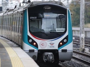 Marmaray istasyonunda intihar girişimi! Seferler gecikmeli yapılıyor