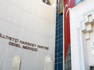 MHP, 120 sayfalık "Ter&ouml;rs&uuml;z T&uuml;rkiye" raporunu Meclis'e sundu