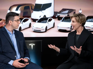 Tesla Y&ouml;netim Kurulu&rsquo;ndan Şok Hamle: "İade Ettiğimiz 735 Milyon Doları Geri İstiyoruz"