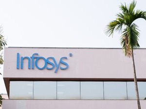 Trump'ın Vize Kılıcı Hintli Devleri Kesti: Tata ve Infosys'e Ağır Darbe
