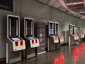 EES devreye girdi! Havalimanları kitlendi