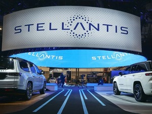 Stellantis'te kritik sorun! 52 binden fazla aracı geri &ccedil;ağırdı