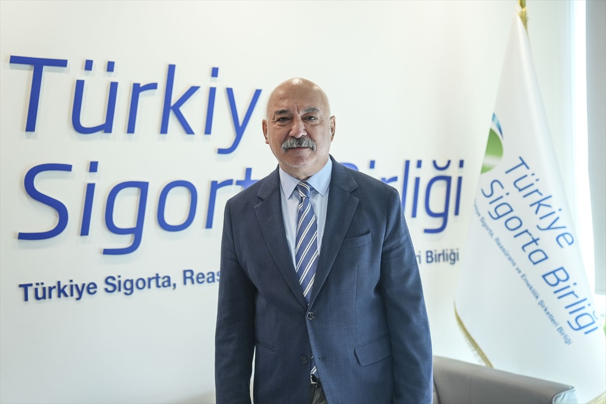 TSB Başkanı G&uuml;len tarih vererek a&ccedil;ıkladı! "Sigorta sekt&ouml;r&uuml;n&uuml;n GSYH deki payının y&uuml;zde 5 e ulaşmasını bekliyoruz", G&ouml;rsel 1