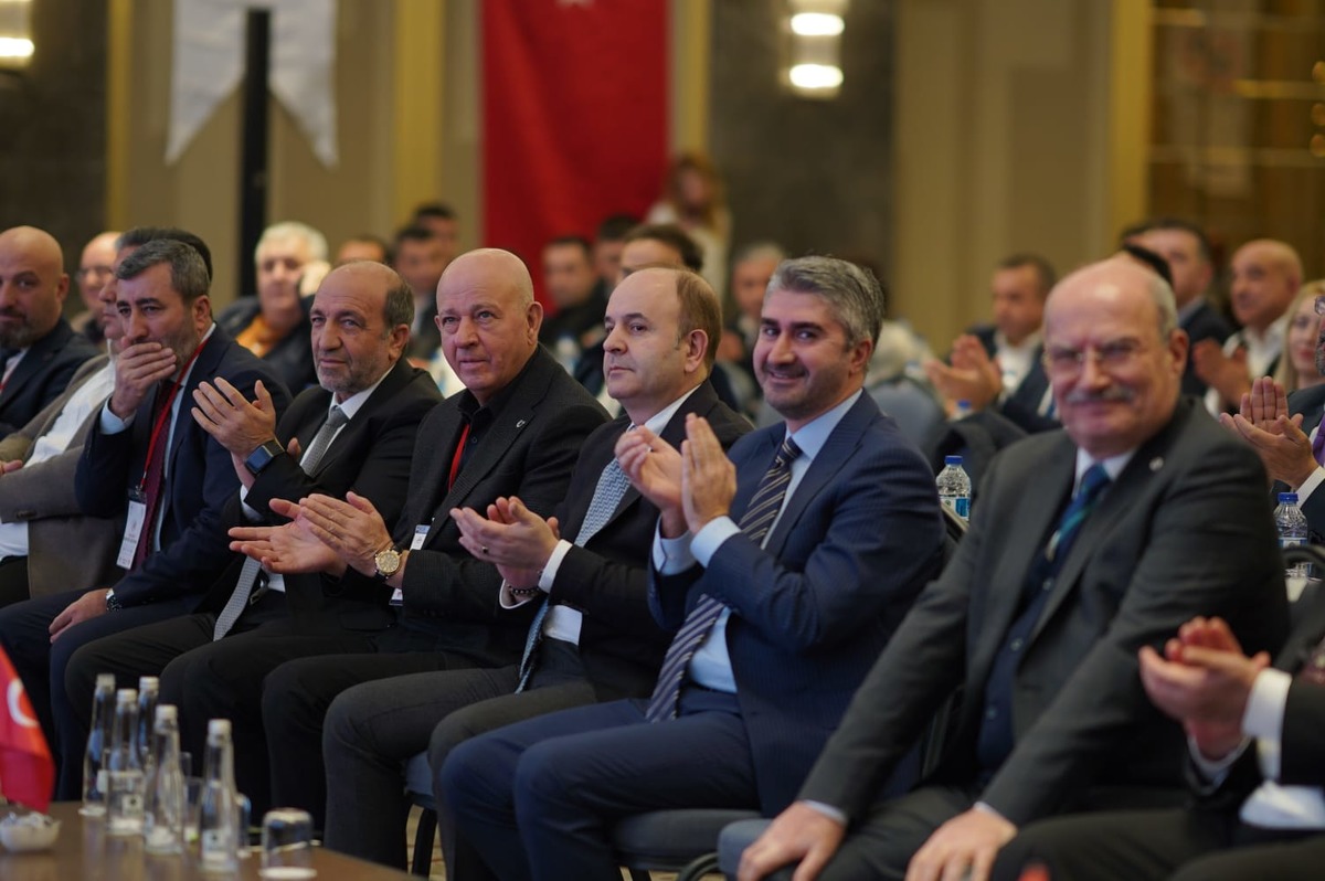 Marketler pazar g&uuml;n&uuml; kapalı mı olacak? Anlaşmaya varıldı: G&ouml;zler Bakanlık kararına &ccedil;evrildi, G&ouml;rsel 1