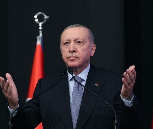 Erdoğan'dan emeklilere m&uuml;jde: Yasal d&uuml;zenleme geliyor