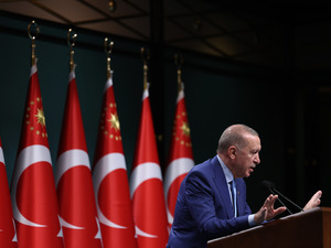 Cumhurbaşkanı Erdoğan a&ccedil;ıkladı: Maduro T&uuml;rkiye'ye mi gelecekti? 