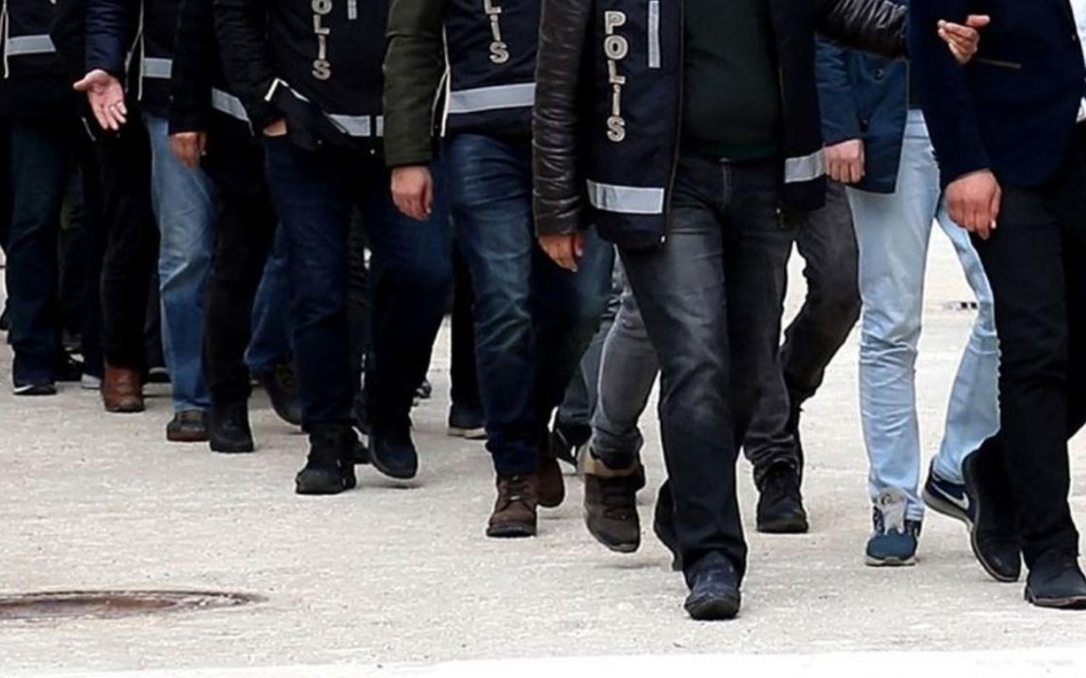 Polisler de var! Casperlar operasyonunda 14 ş&uuml;pheli tutuklandı, G&ouml;rsel 1