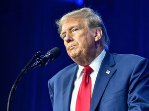 Enerji ve benzin fiyatları d&uuml;şt&uuml;, Trump 2026 se&ccedil;imleri i&ccedil;in umutlu