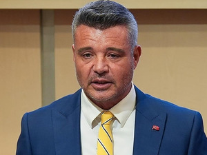 Sadettin Saran resmen a&ccedil;ıkladı! Fenerbah&ccedil;e se&ccedil;ime gidiyor