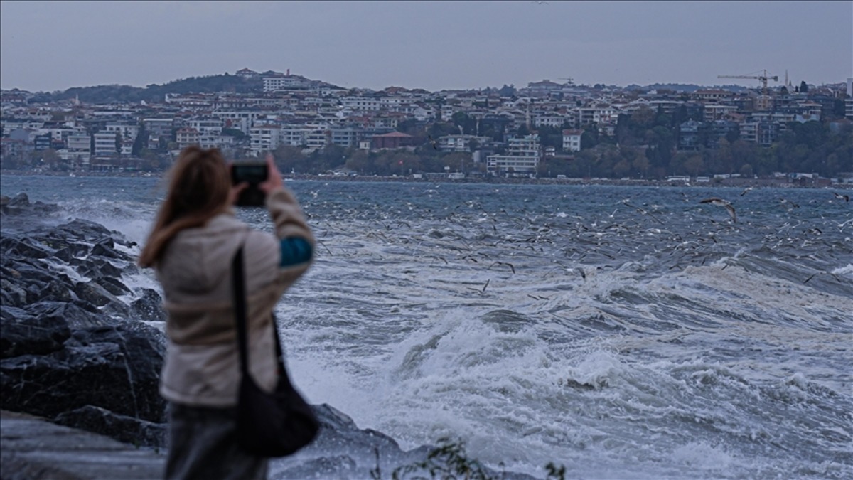 İstanbullular dikkat! Lodos uyarısı geldi, G&ouml;rsel 1
