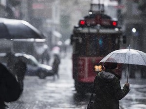İstanbul Valiliği uyardı: O saatlerde sağanak ve fırtına var!