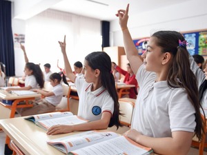 2026 - 2027 Tahmini &Ouml;zel Okul Fiyatları Belli Oluyor! Eğitime Bir Servet Mi &Ouml;deniyor?