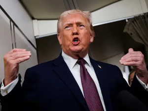 Trump'tan İran Ticareti Yapan &Uuml;lkelere G&uuml;mr&uuml;k Vergisi Tehdidi: T&uuml;rkiye Riskli Konumda
