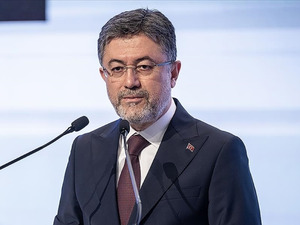 Bakan Yumaklı '2 milyar TL'lik dev yatırım' diyerek a&ccedil;ıkladı! O ilimizde yapılacak