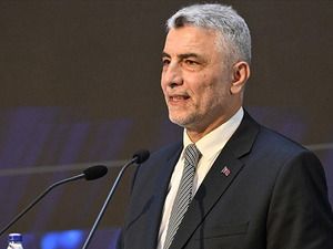 Bakan Bolat duyurdu! İhracat&ccedil;ılara yeni destek: Alıcı kredileri programı başladı
