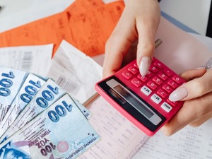 &Ccedil;arpıcı rapor: T&uuml;rkiye'de hanelerin yarısından fazlası bor&ccedil;lu!