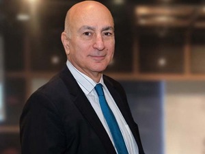 Mahfi Eğilmez&rsquo;den kritik analiz: Sadece vergi kaybı değil, sistemin kendisini &ccedil;&uuml;r&uuml;t&uuml;yor