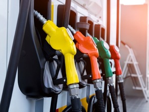 Akaryakıtta tabela değişti! Benzine zam geldi (27 Ocak 2026 g&uuml;ncel LPG, benzin, motorin fiyatları)