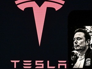 Tesla&rsquo;da g&ouml;r&uuml;lmemiş olay! Bilan&ccedil;o geldi: Net k&acirc;r y&uuml;zde 61 eridi