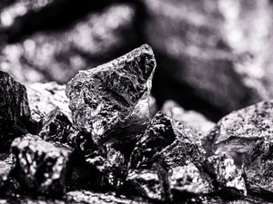 Guangzhou ve New York Borsalarında &ldquo;Beyaz Metal&rdquo; Fırtınası