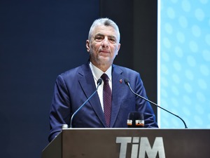 Bakan Bolat: &lsquo;&lsquo;İhracatta 400 milyar dolar sınırına dayandık&rsquo;&rsquo;