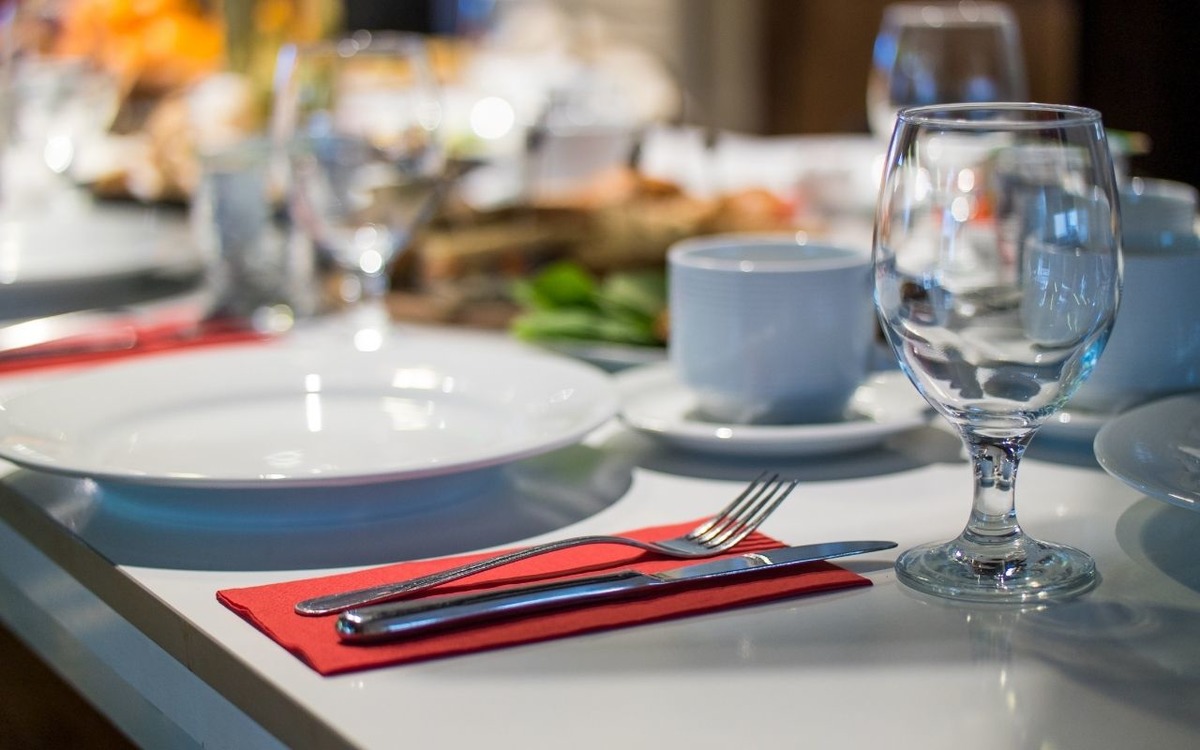 Restoranlarda "s&uuml;rpriz hesap" d&ouml;nemi bitti: Kuver ve servis &uuml;cretine resmi yasak!, G&ouml;rsel 3