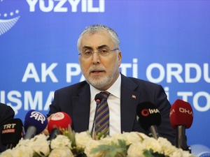 Bakan Işıkhan işg&uuml;c&uuml; verilerini değerlendirdi! "Son 25 yılın en d&uuml;ş&uuml;k seviyesinde"