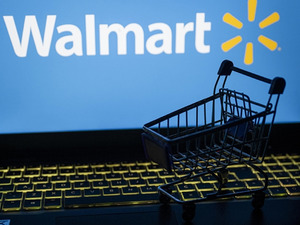 Walmart'ın piyasa değeri ilk kez 1 trilyon doları g&ouml;rd&uuml;