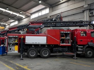 İstanbul İtfaiyesine alınacak 175 ara&ccedil; i&ccedil;in 6 milyar liralık bor&ccedil;lanma kararı