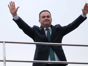 CHP'li Belediye Başkanı Hasbi Dede g&ouml;revden uzaklaştırıldı