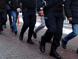 OnlyFans i&ccedil;erik &uuml;reticilerine operasyon! 16 kişi g&ouml;zaltına alındı