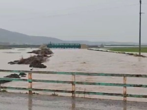 İslahiye&rsquo;de sağanak sonrası ev ve tarlaları su bastı