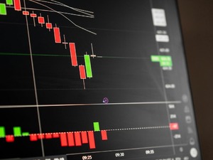 Asya'da piyasalar bazı borsaların kapalı olmasıyla sınırlı işlem hacmiyle ilerliyor